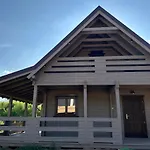 Dom *